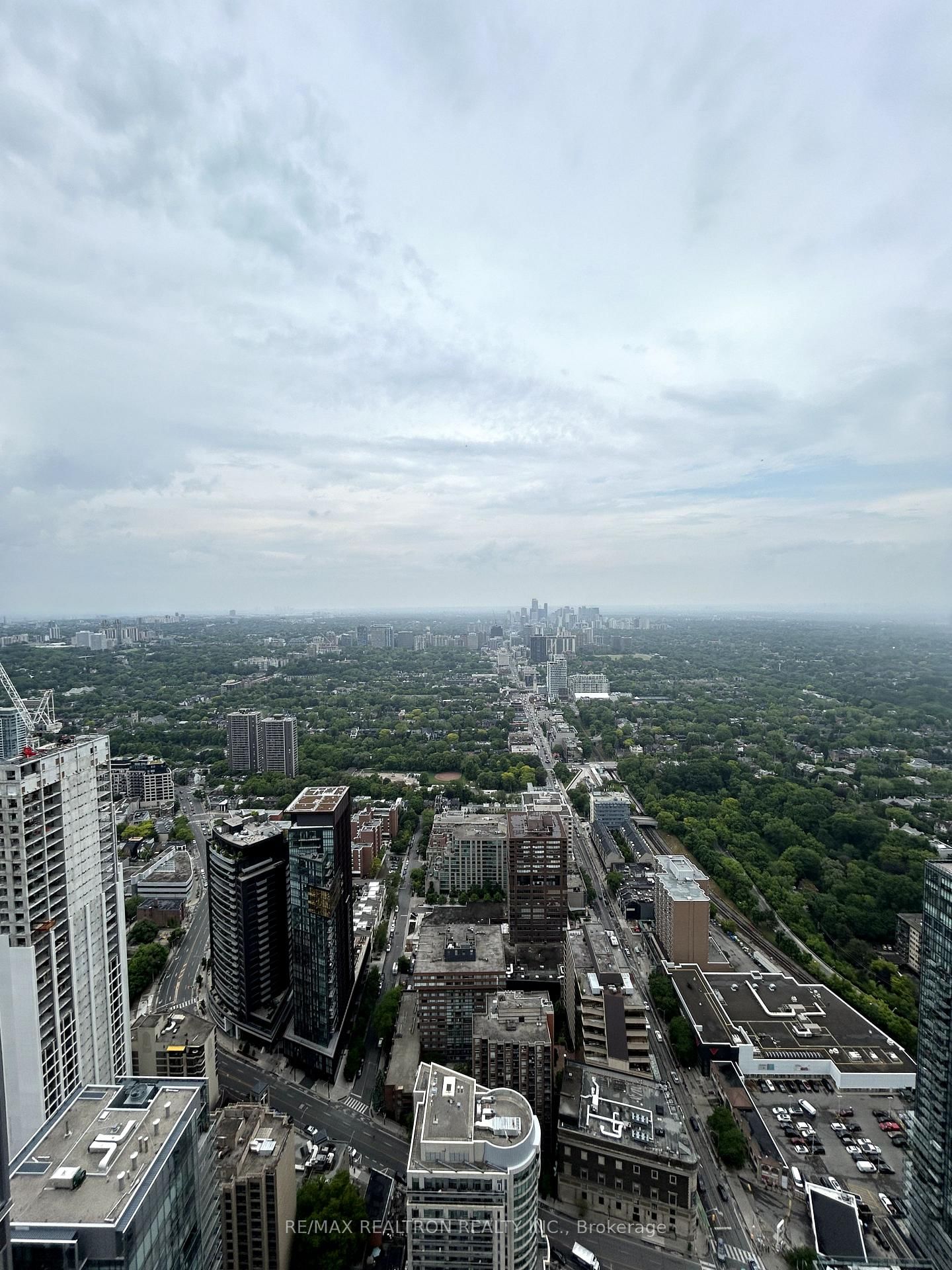 11 Yorkville Avenue, Unit 5804 - Photo 4