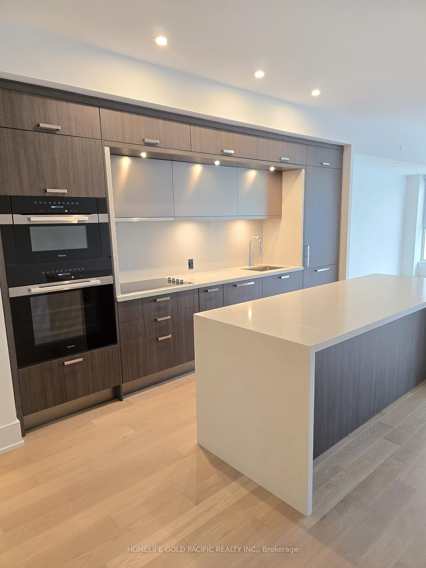 10 Inn On The Park Drive, Unit 301 - Photo 13