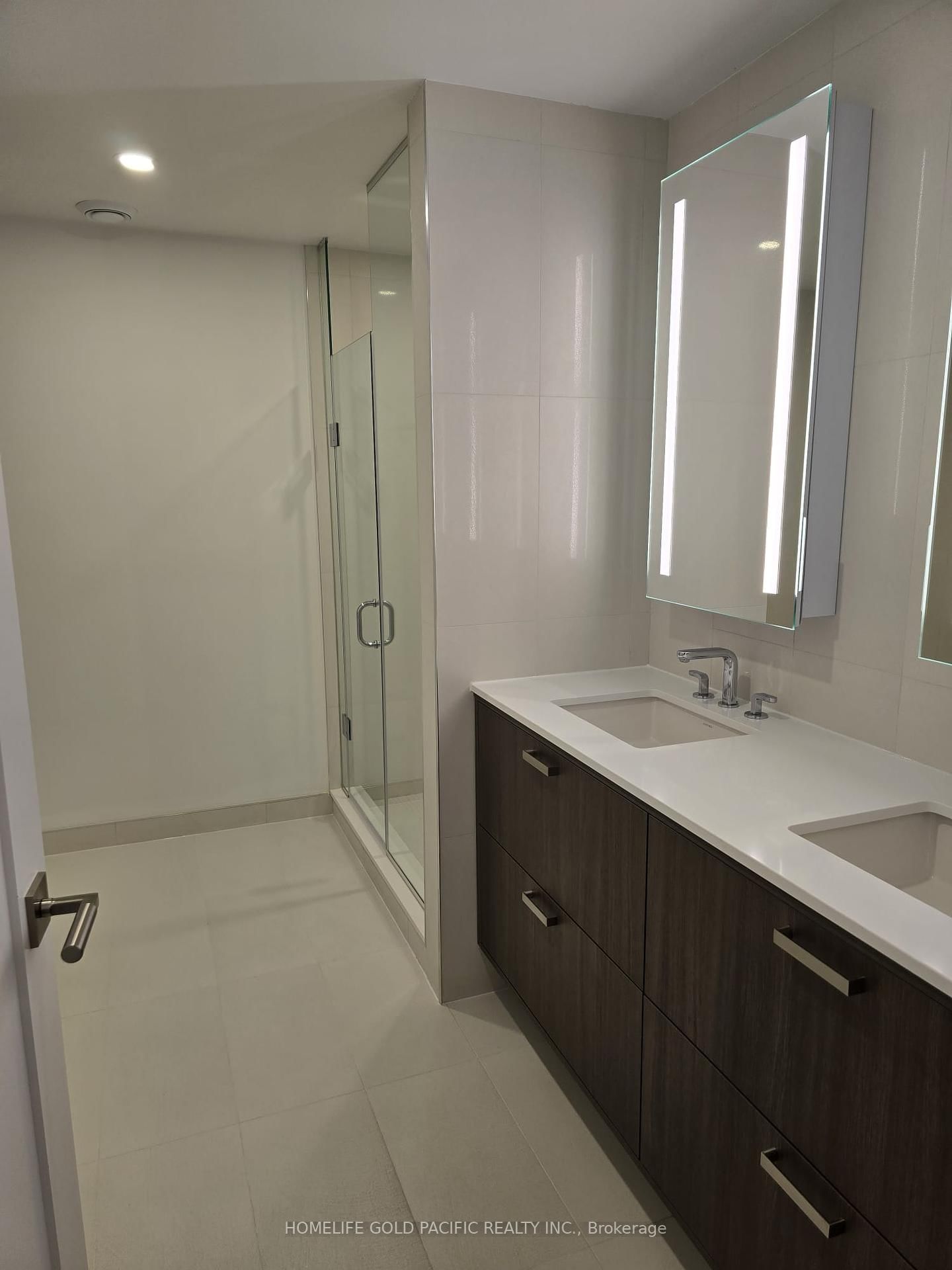 10 Inn On The Park Drive, Unit 301 - Photo 4