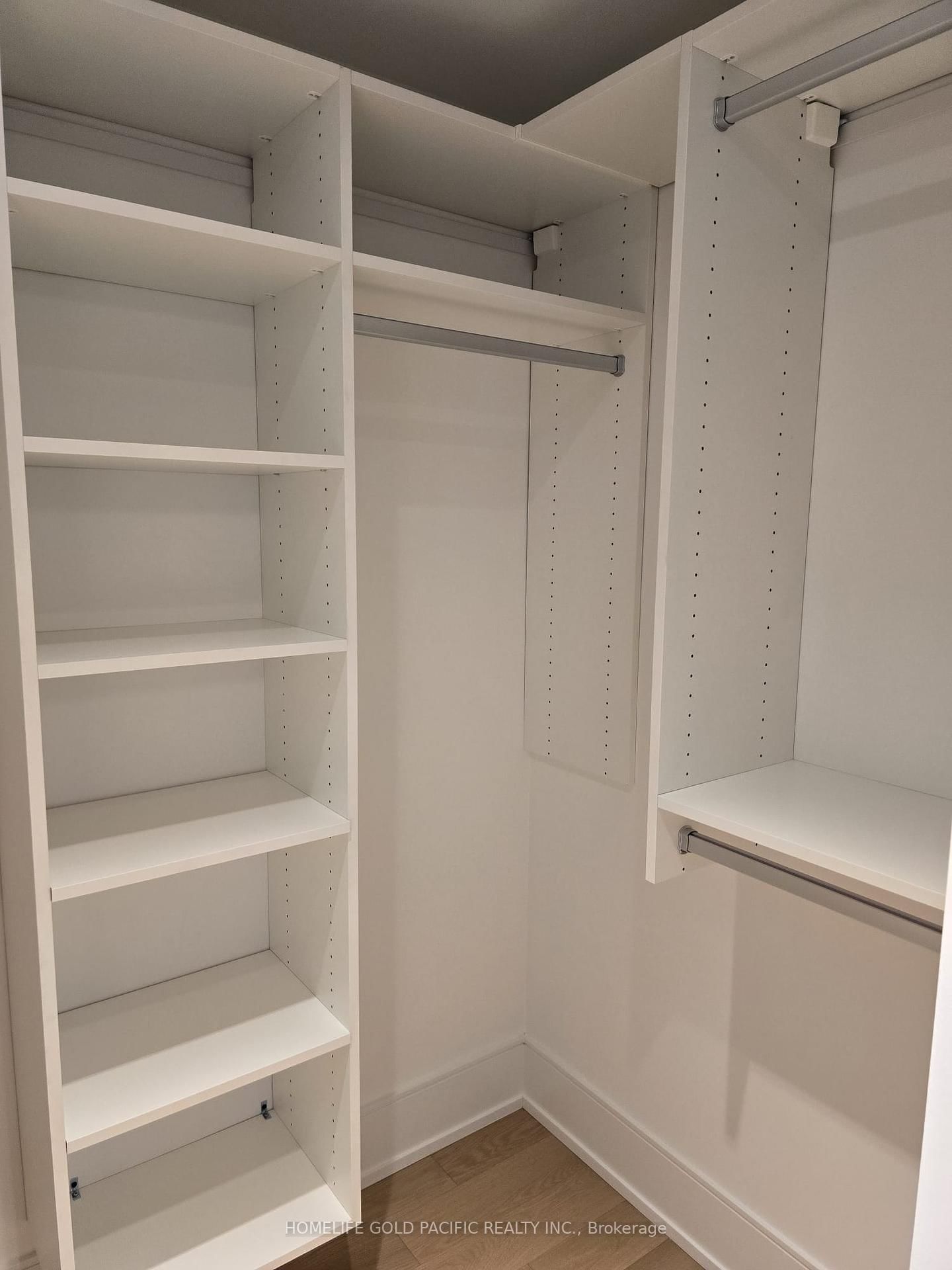 10 Inn On The Park Drive, Unit 301 - Photo 5