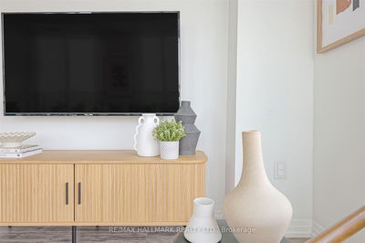 Unit 1201 — 25 Cole St, Toronto - Regent Park image-0-4