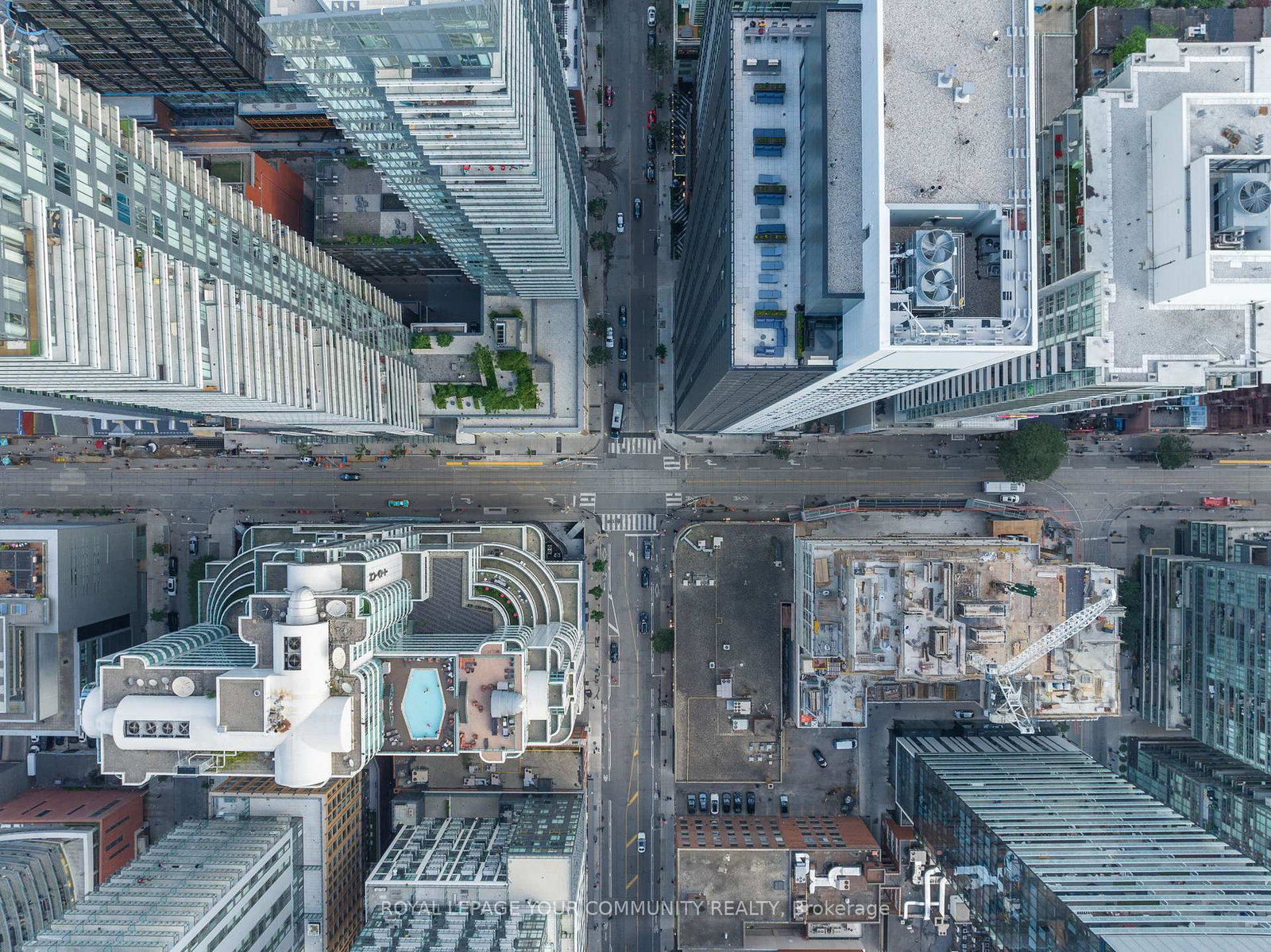 327 King Street W, Unit 2101 - Photo 30