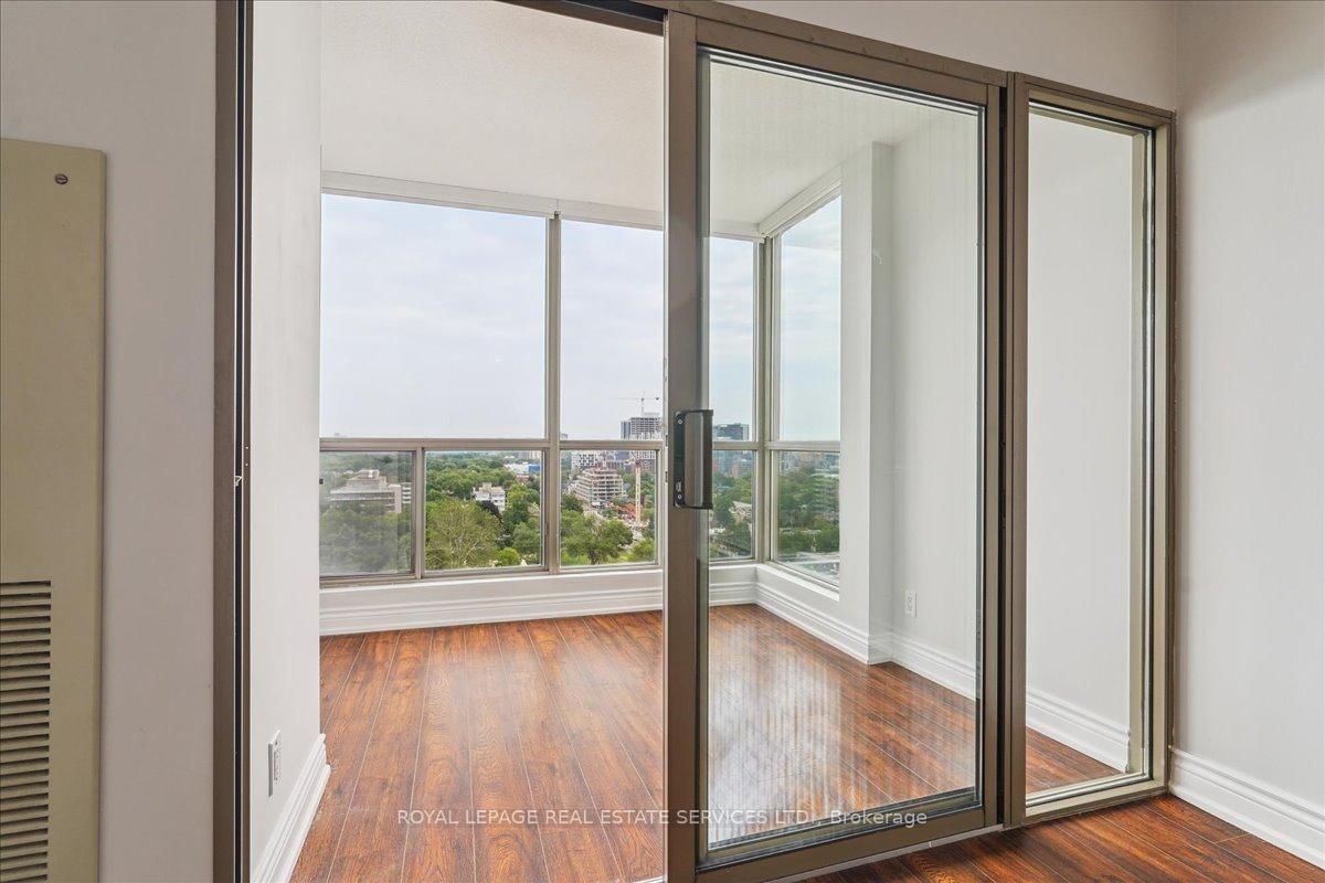 298 Jarvis Street, Unit LP04 - Photo 16