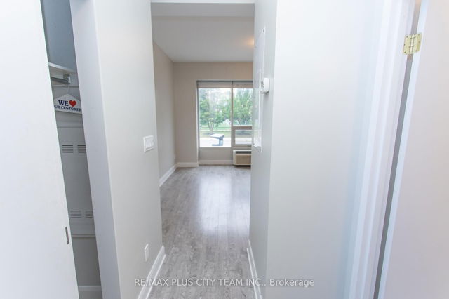 101 - 686 Bathurst Street