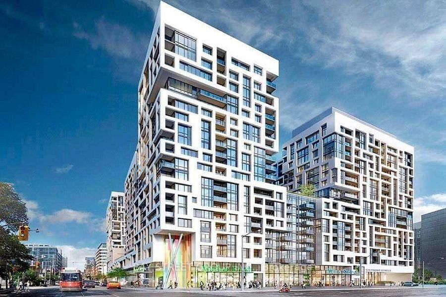 Clean, Well Laid Out One Bedroom Apartment In The Highly Desirable Minto Westside Condo Located In Water Front Neighborhood. Unbeatable Location. Steps Away From Ttc And Subway. Lots Of Restaurants, Grocery Stores And Shopping Complexes. Walking Distance To Scotiabank Theater, Eaton Center, Distillery District. Amenities Include Outdoor Pool & Lounge, Party Room, Rooftop Deck, 24Hrs Concierge, Gym And More! *Pictures Taken Before Current Tenant Moved In.