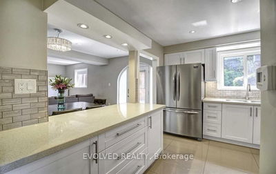 Unit 132 — 15 Esterbrooke Ave, Toronto - Don Valley Village image-0-2