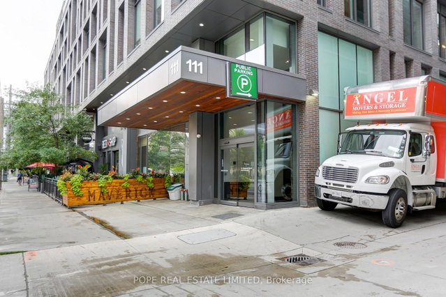 1408 - 111 Bathurst Street