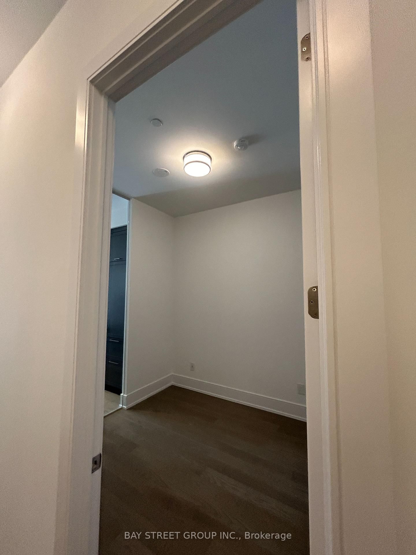 155 Merchants' Wharf, Unit 624 - Photo 5