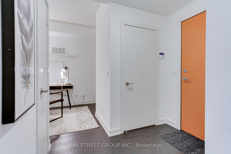 517 - 199 Richmond St W, Toronto, M5V 0H4 | Image 3