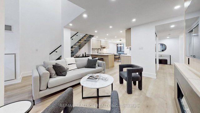 504 - 80 Cumberland Street