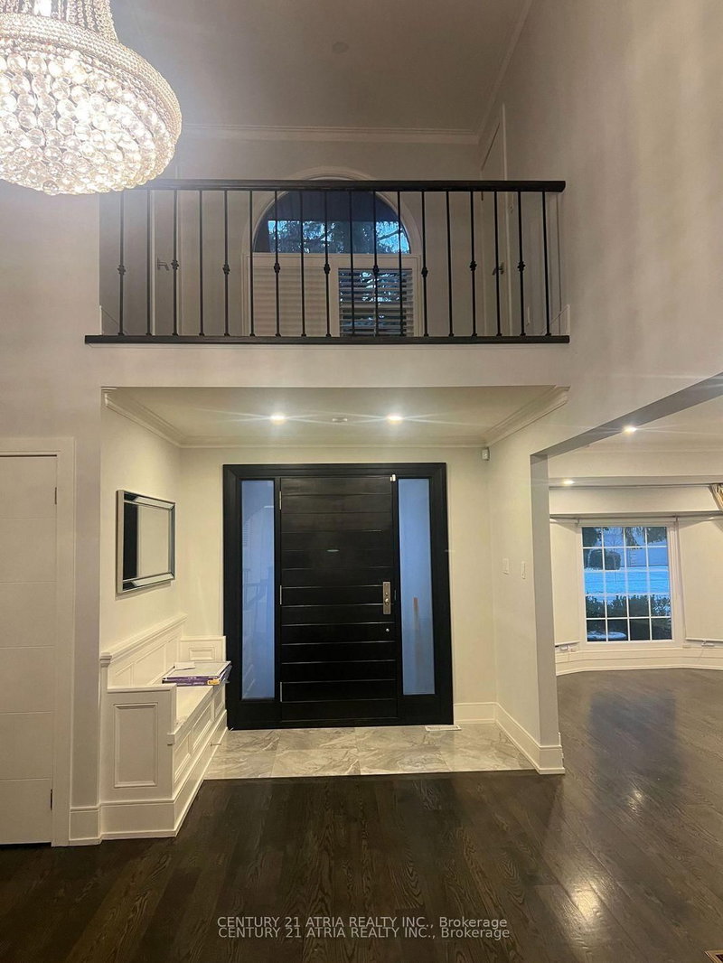 6 Brandy Crt, Toronto, M3B 3L3 | Image 2