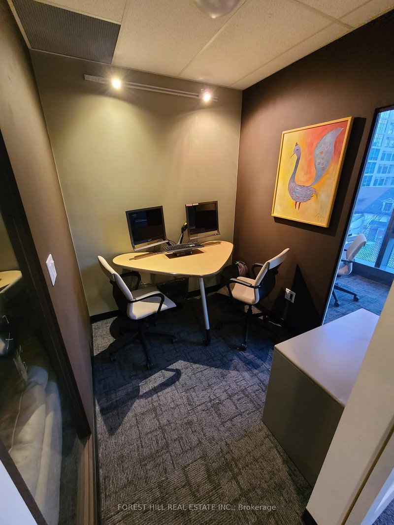 313 - 15 Wellesley St W, Toronto, M4Y 0G7 | Image 2