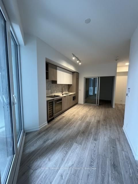 707 - 2020 Bathurst Street