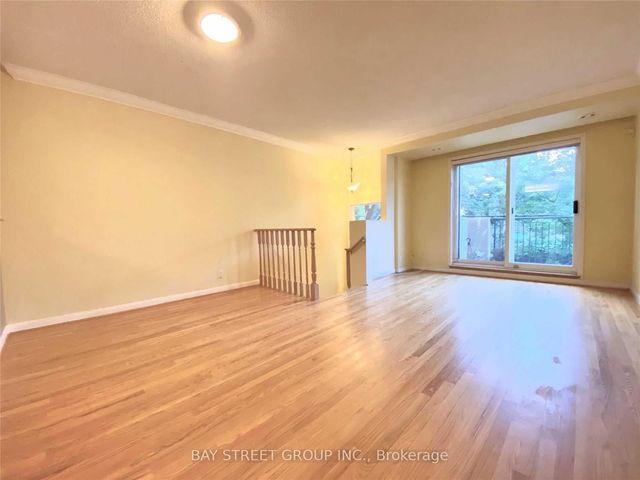 1636 - 28 Sommerset Way