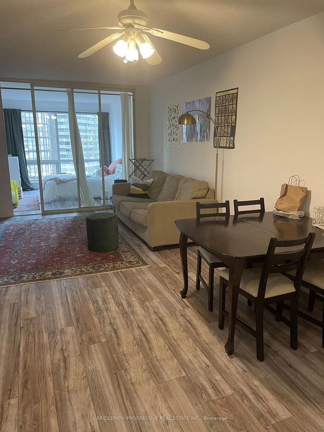 1511 - 1001 Bay Street
