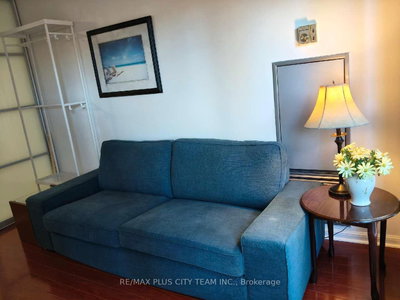 Unit 401 — 7 Carlton Street — photo 5