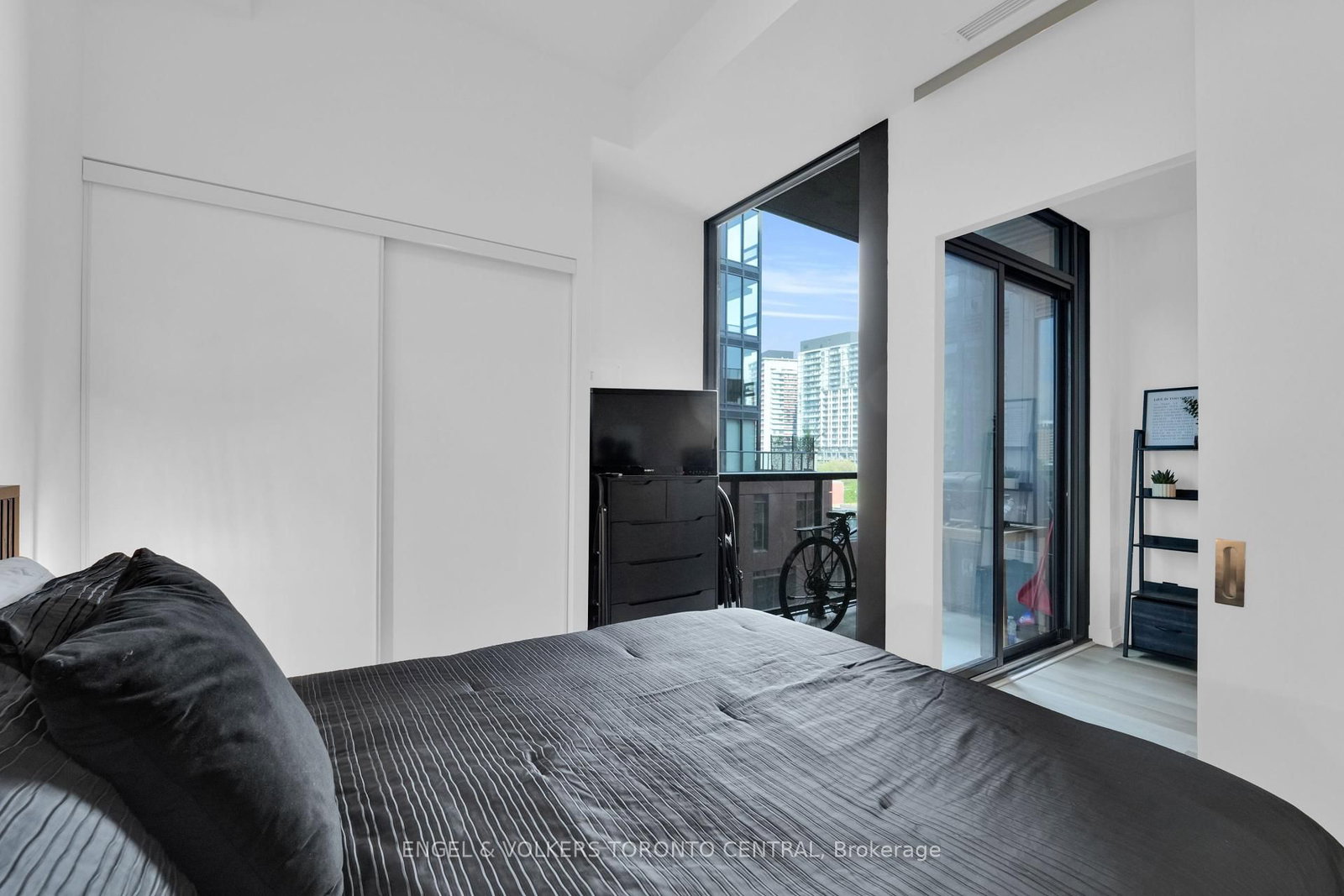 28 Eastern Avenue, Unit 601 - Photo 8