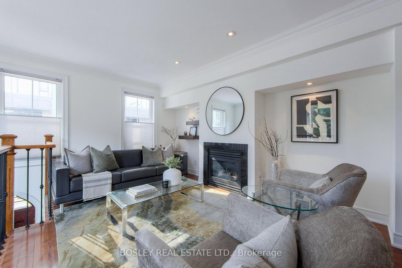 188 McCaul St, Toronto, M5T 1W5 | Image 3