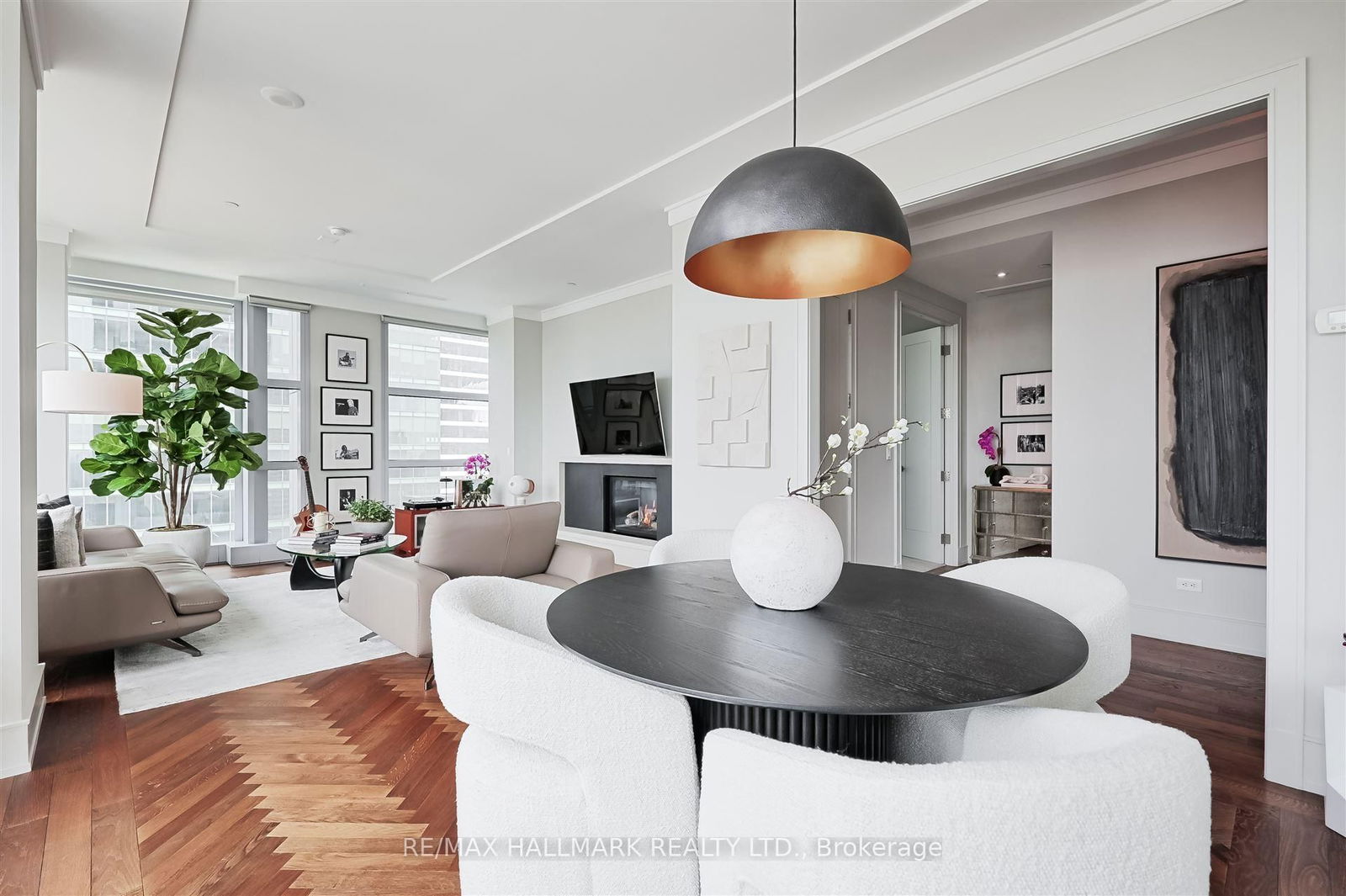 Condo for sale at 3303-183 Wellington Street, Toronto, Ontario, M5V 0A1 - Waterfront Communities C1 - MLS: C12270439