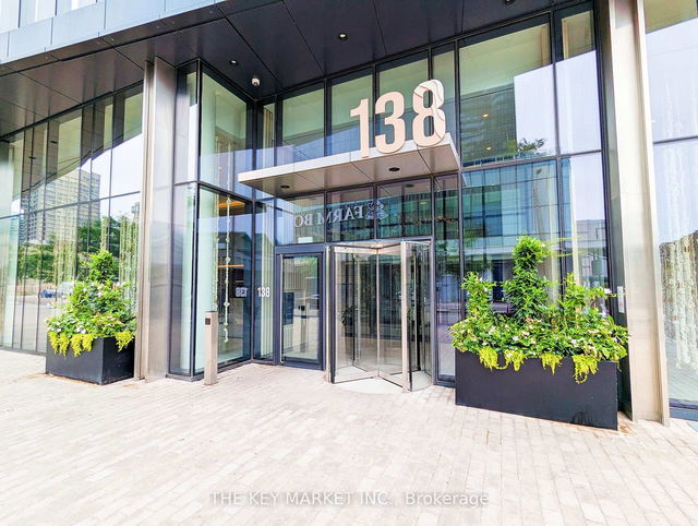 902 - 138 Downes Street