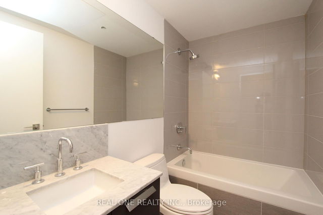 1010 - 50 Charles Street E