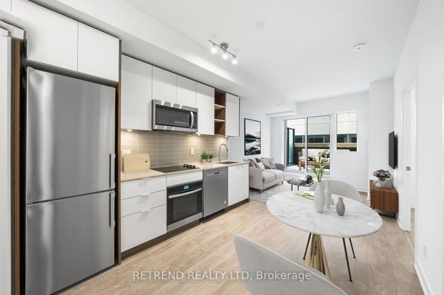 932 - 543 Richmond Street W