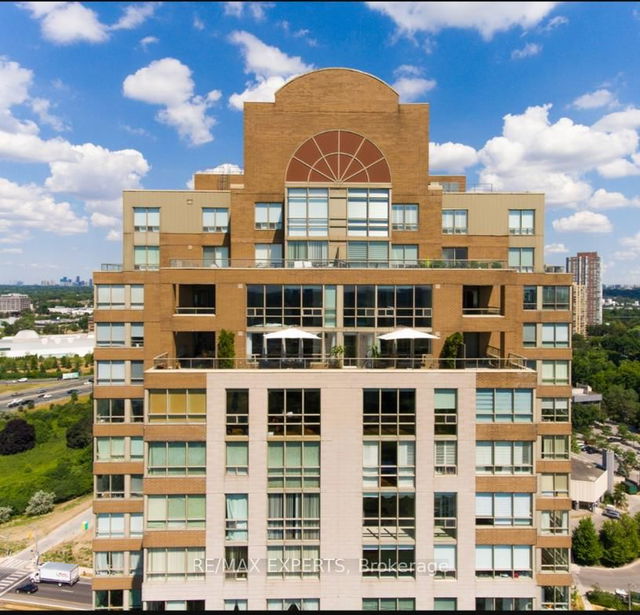 PH2803 - 215 Wynford Drive