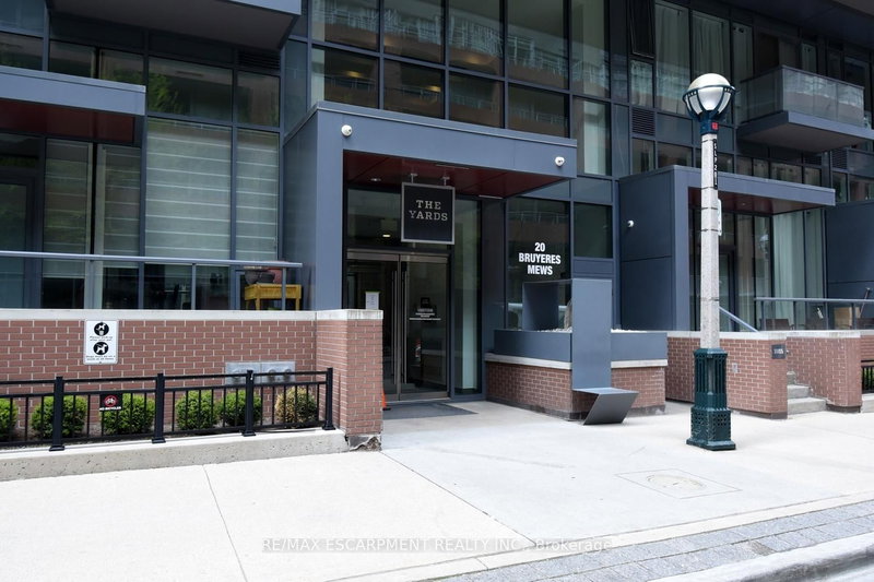330 - 20 Bruyeres Mews, Toronto, M5V 0G8 | Image 2