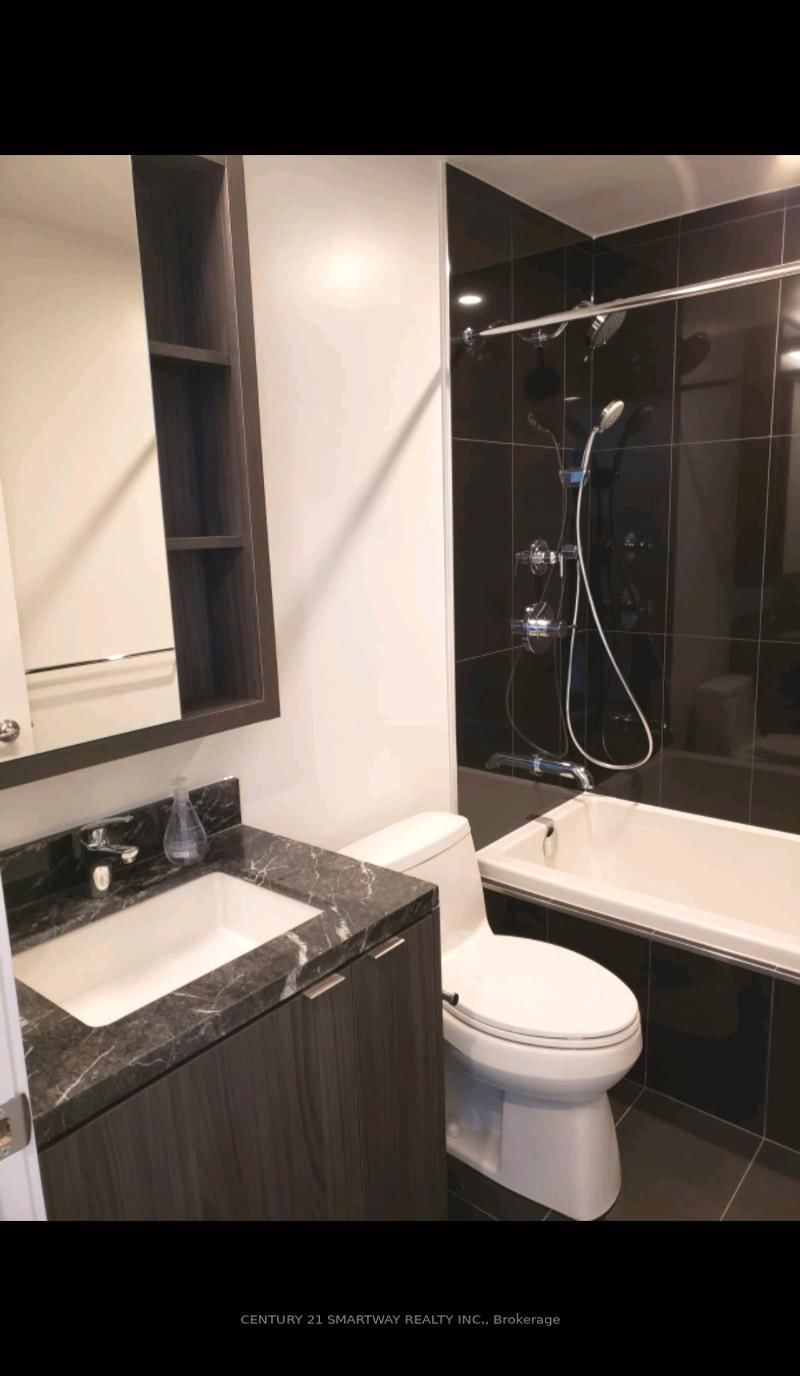 3206 - 125 Blue Jays Way, Toronto, M5V 0N5 | Image 2