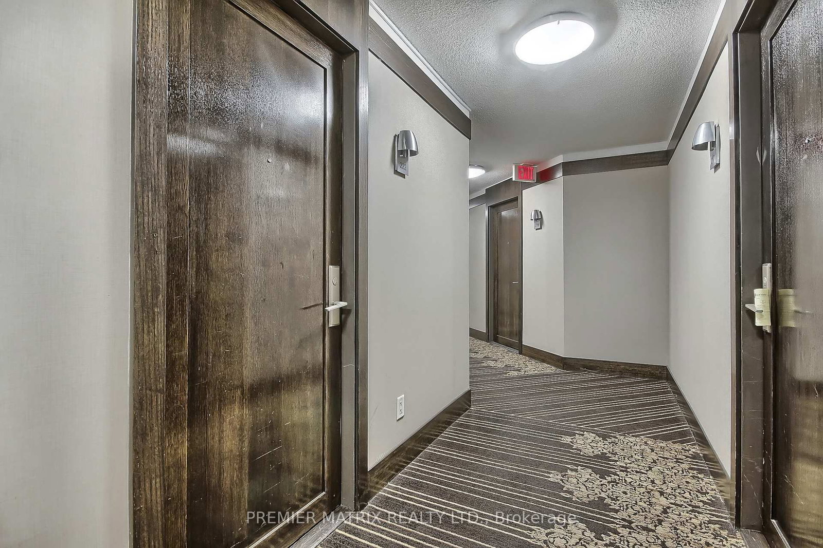 20 Blue Jays Way, Unit 222 - Photo 4