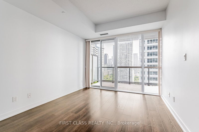 2308 - 20 Bruyeres Mews, Toronto, M5V 0G8 | Image 3