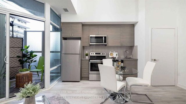 110 - 621 Sheppard Avenue E