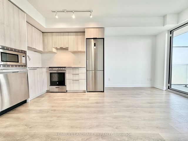 3808 - 501 Yonge Street