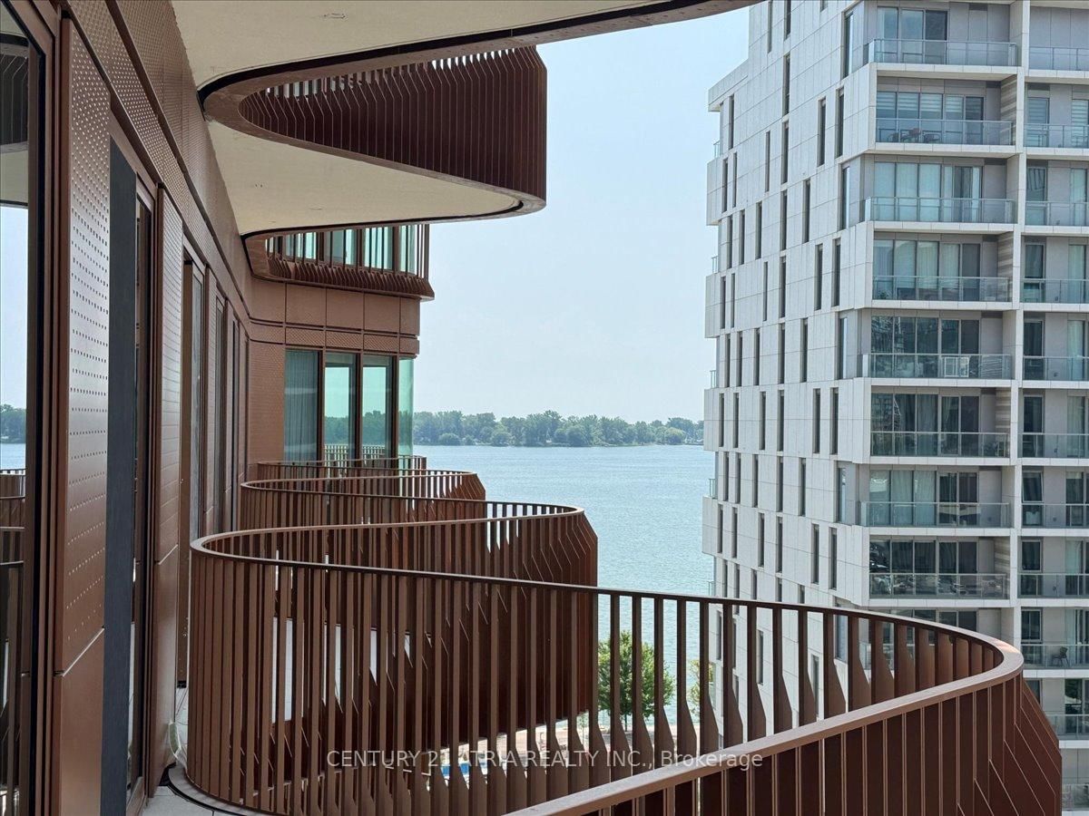 155 Merchants' Wharf, Unit 725 - Photo 18