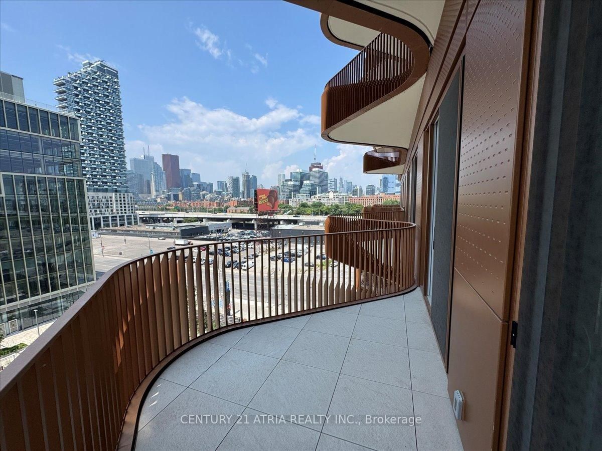 155 Merchants' Wharf, Unit 725 - Photo 22