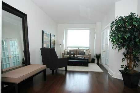 1001 - 102 Bloor St W, Toronto, M5S1M8 | Image 3