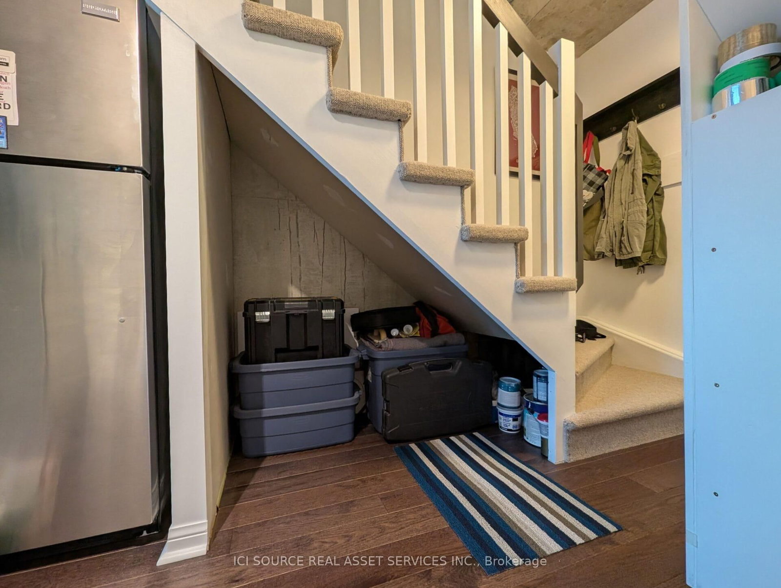 Listing Image 19