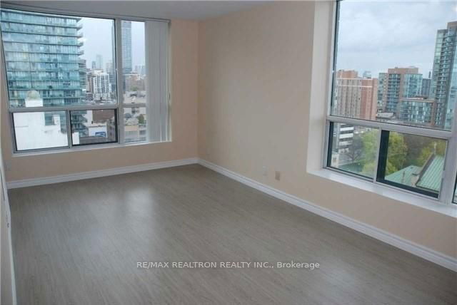 1608 - 92 King Street E
