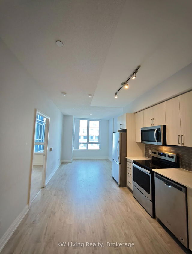 733 - 591 Sheppard Avenue E