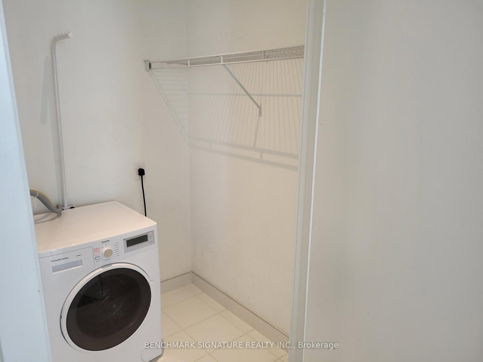 77 Shuter Street, Unit 911 - Photo 10