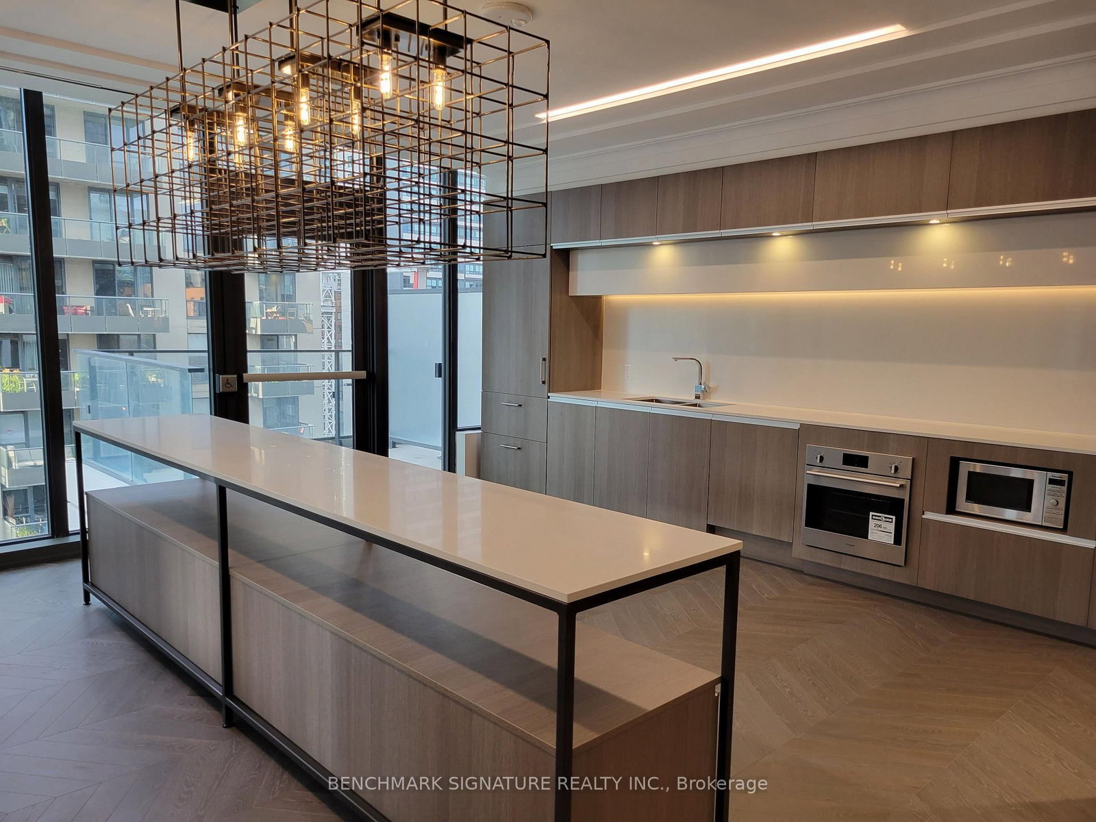 77 Shuter Street, Unit 911 - Photo 14