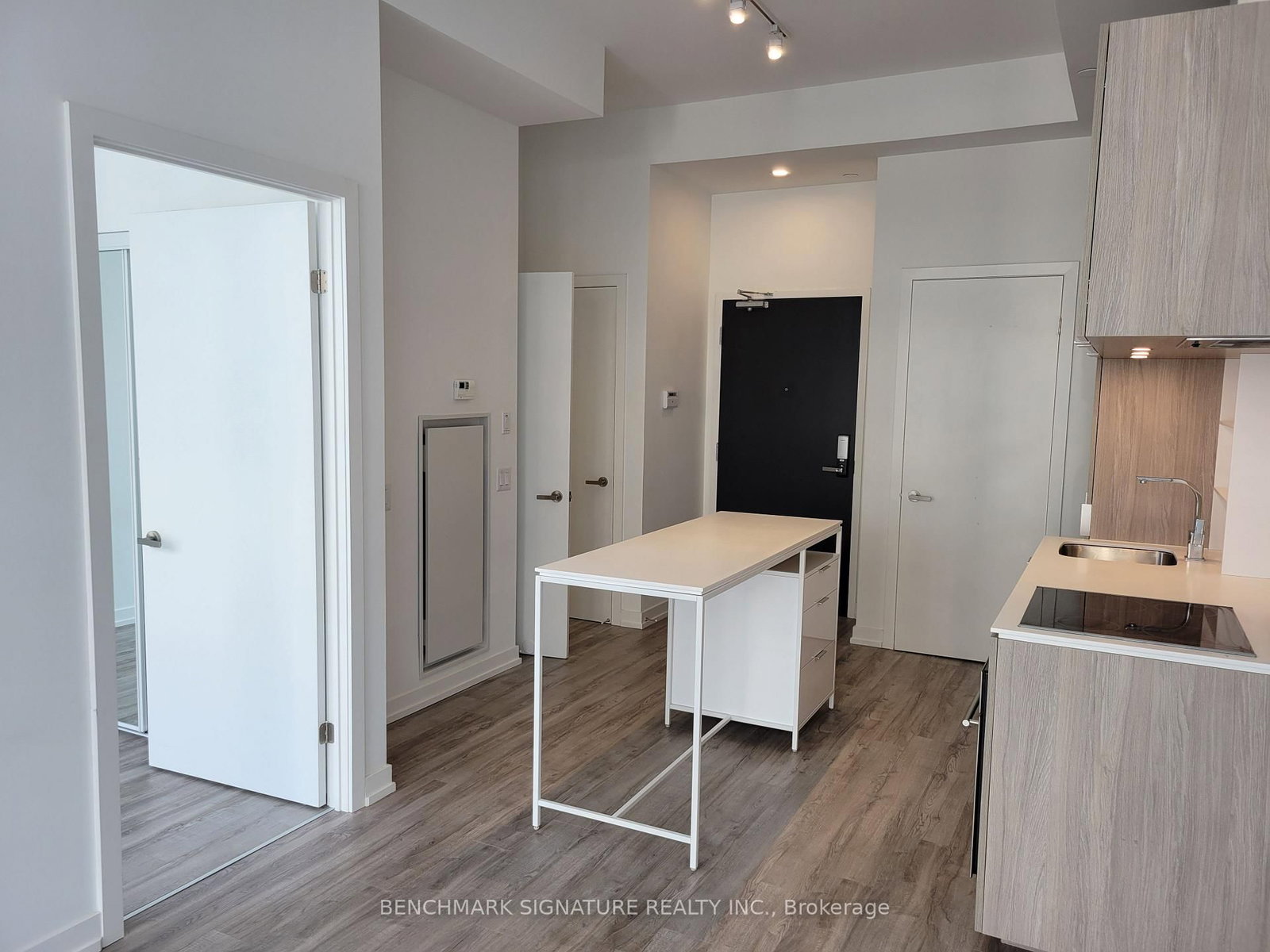 77 Shuter Street, Unit 911 - Photo 6