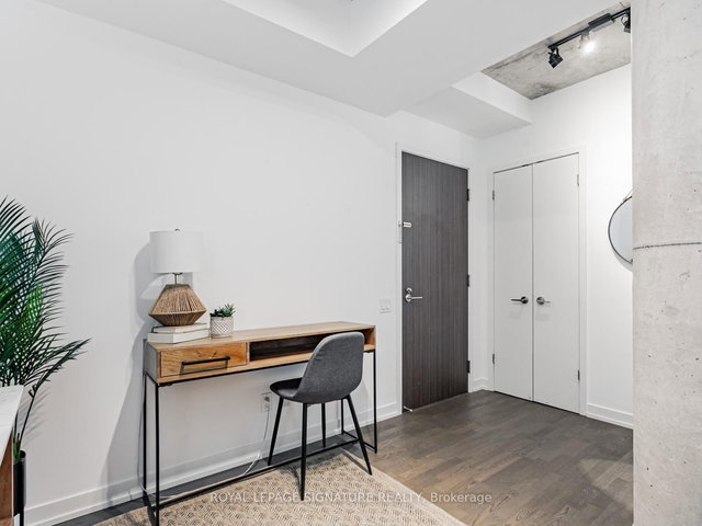 418 - 560 King Street W