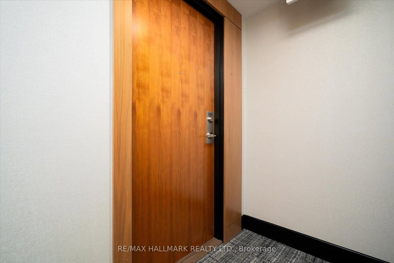 208 - 170 Chiltern Hill Rd, Toronto, M6C 0A9 | Image 3