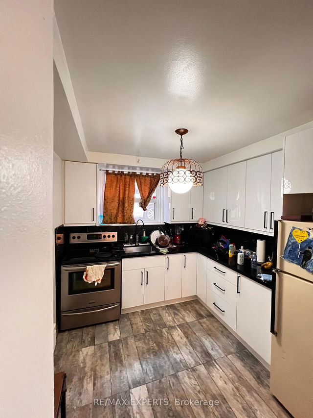 1 - 152 Overbrook Place