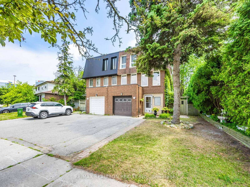 171 Sexton Cres, Toronto, M2H 2L7 | Image 2