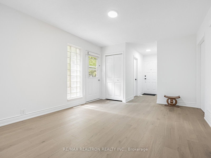 171 Sexton Cres, Toronto, M2H 2L7 | Image 3