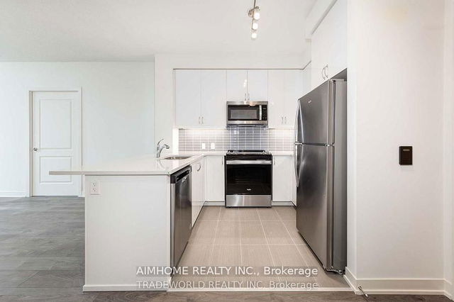 1205 - 4955 Yonge Street