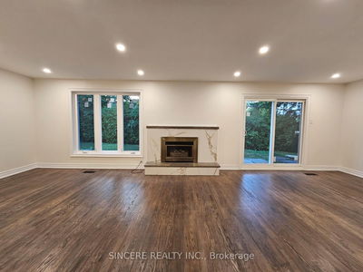 32 Colonnade Rd, Toronto - Bayview Woods-Steeles image-0-3
