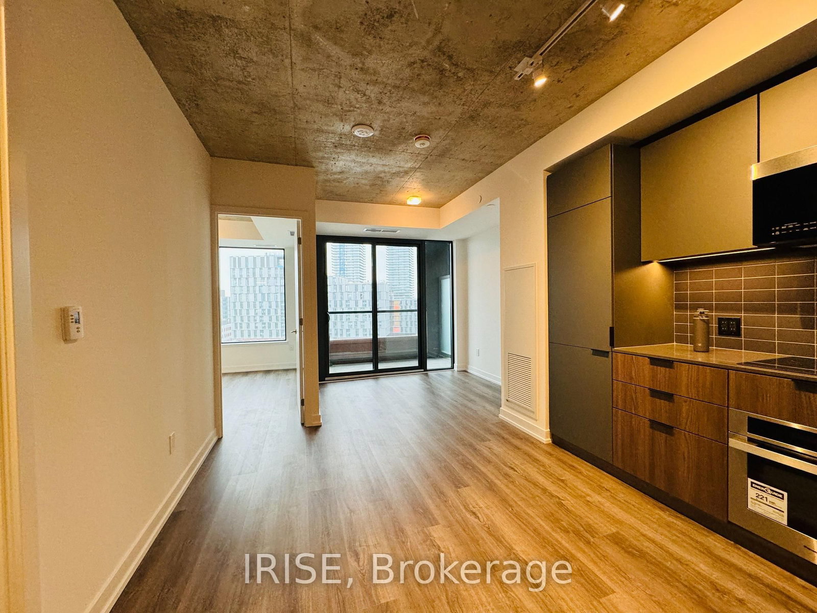 28 Eastern Avenue, Unit 912 - Photo 16